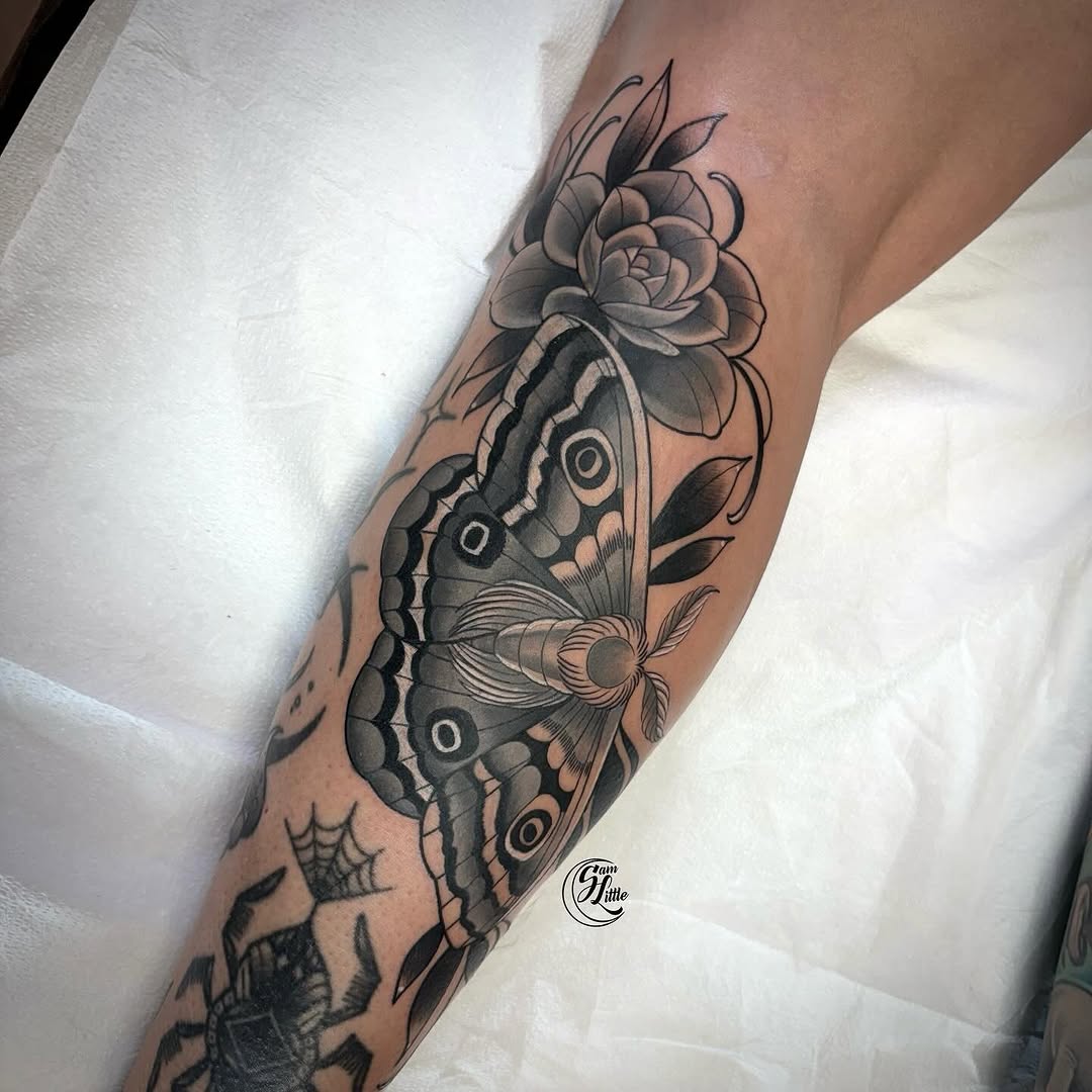 Tattoo by @samjlittle โ black_and_grey, realism