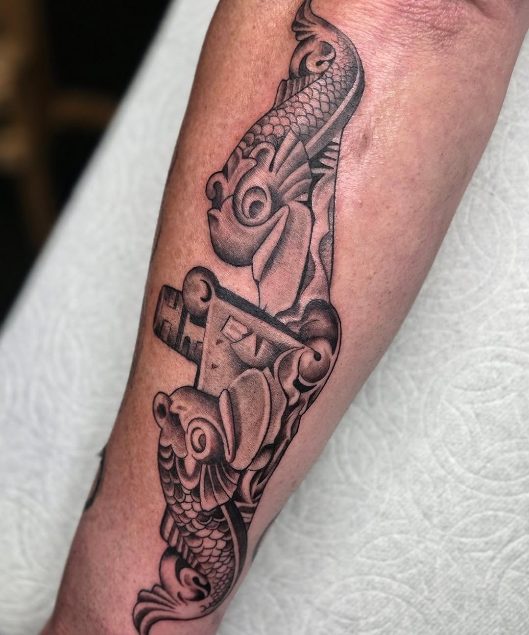 Tattoo by @yvetteartist33 — black_and_grey, ornamental