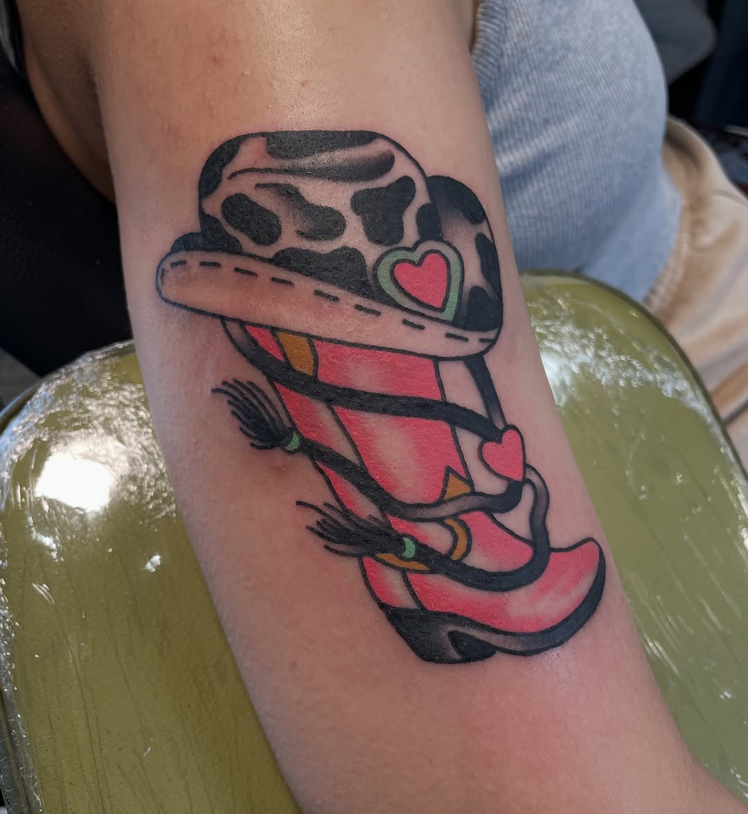 Tattoo by @pizzabref — american_traditional