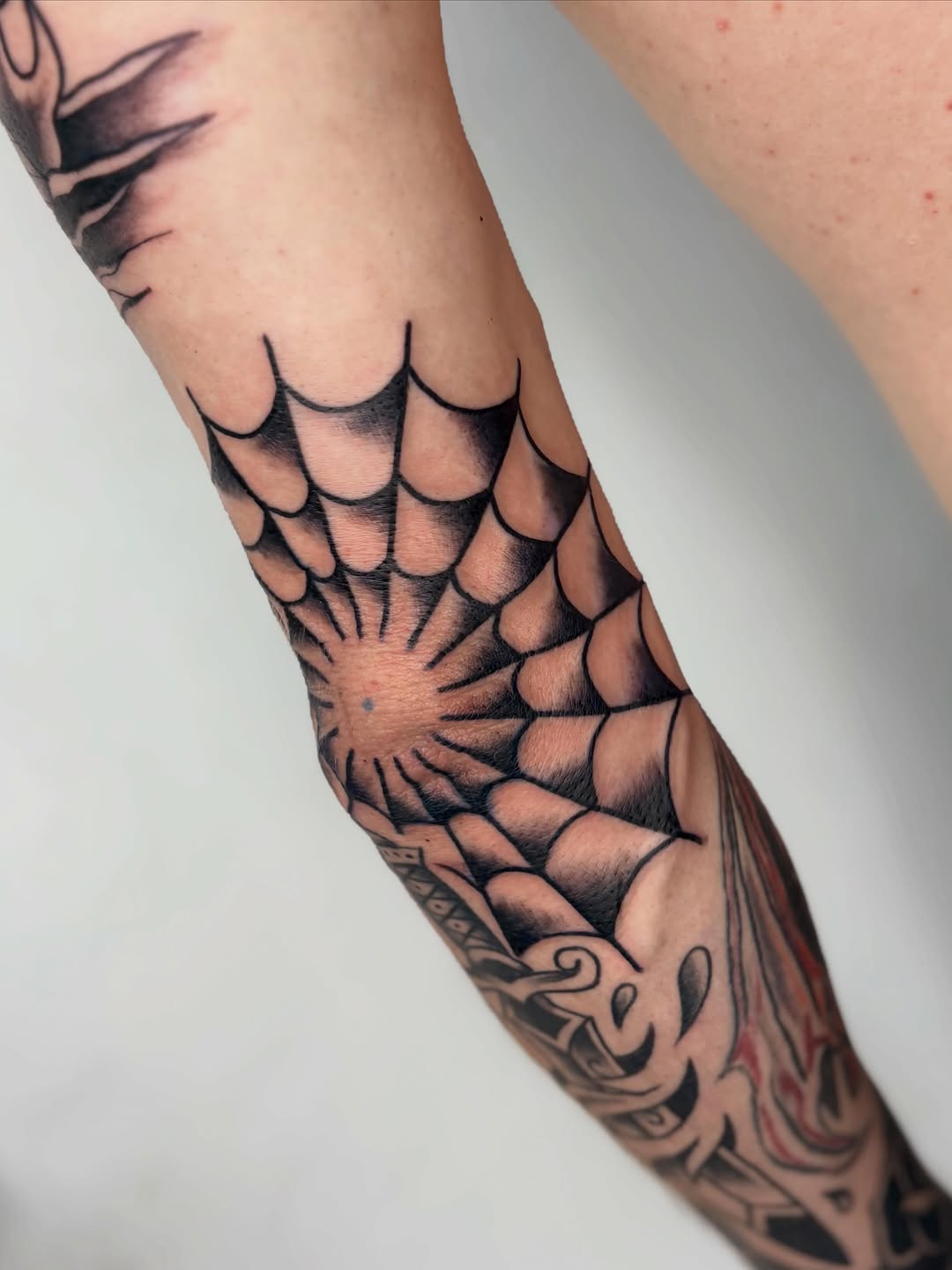 Tattoo by @tattoosbytessa_ — american_traditional, black_and_grey