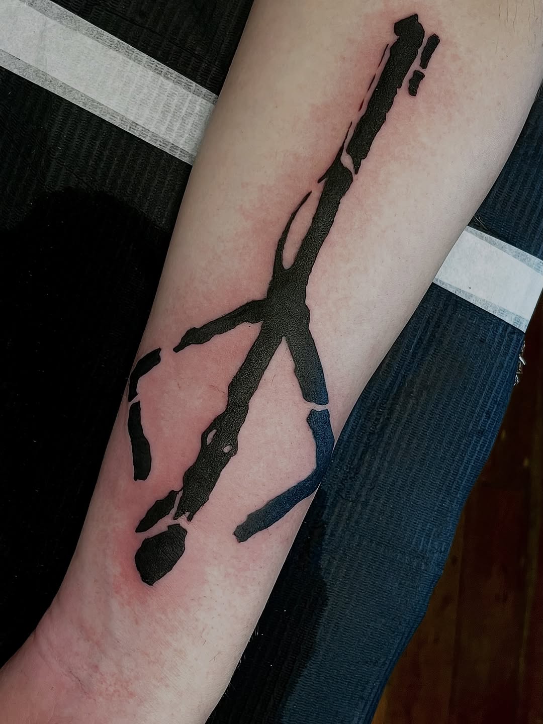 Tattoo by @madbowen.tattoos — blackwork