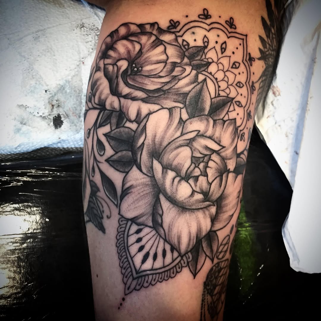 Tattoo by @tattoos_by_suzanneb — black_and_grey, ornamental
