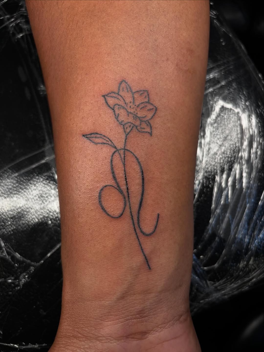 Tattoo by @swagthatheals — fine_line, illustrative