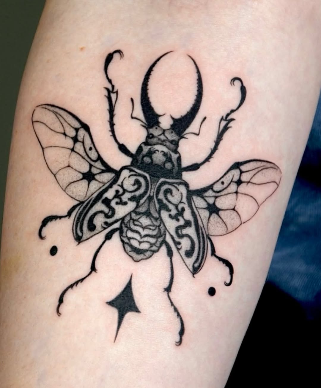 Tattoo by @nancebaozi — blackwork