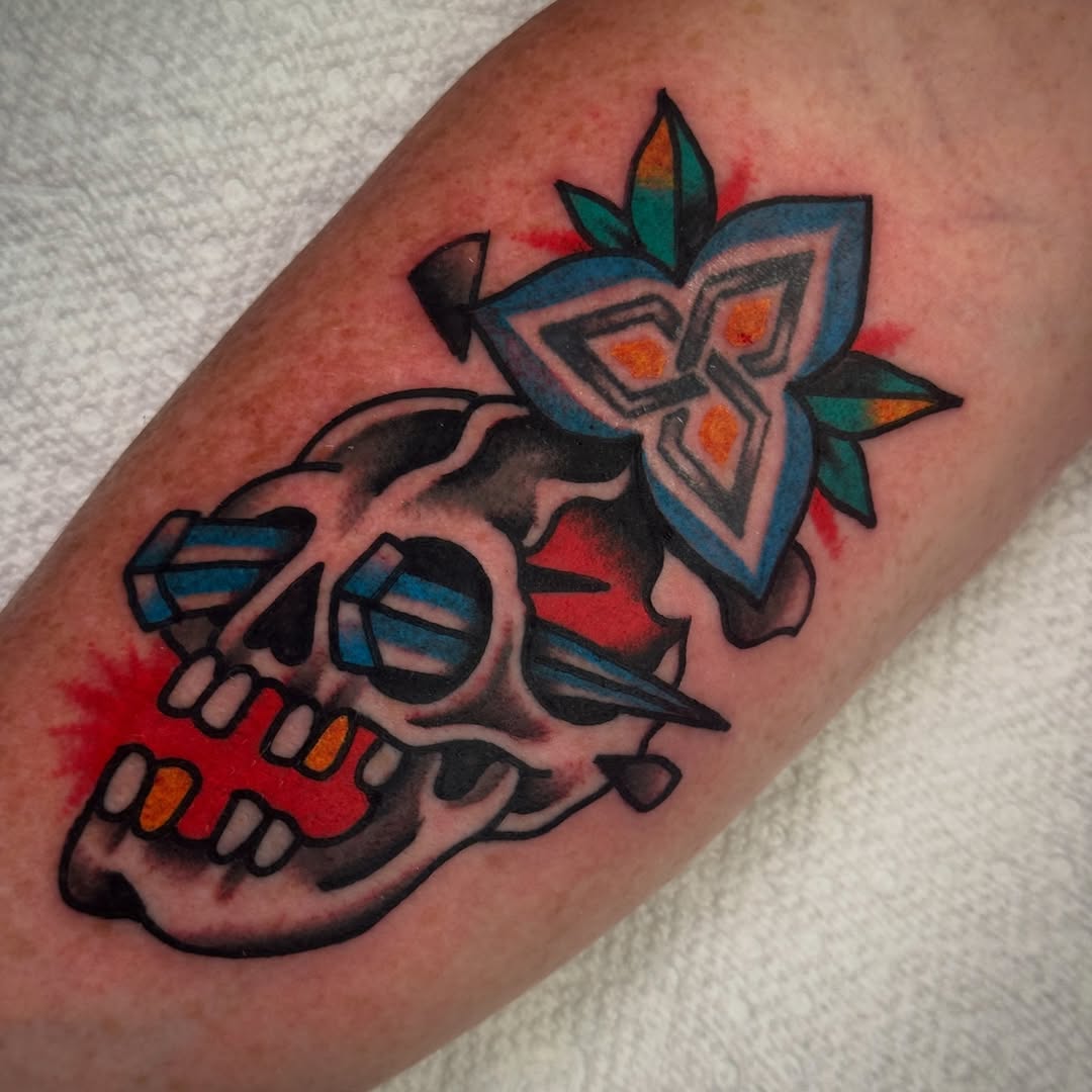 Tattoo by @rats_tattoo โ american_traditional, illustrative