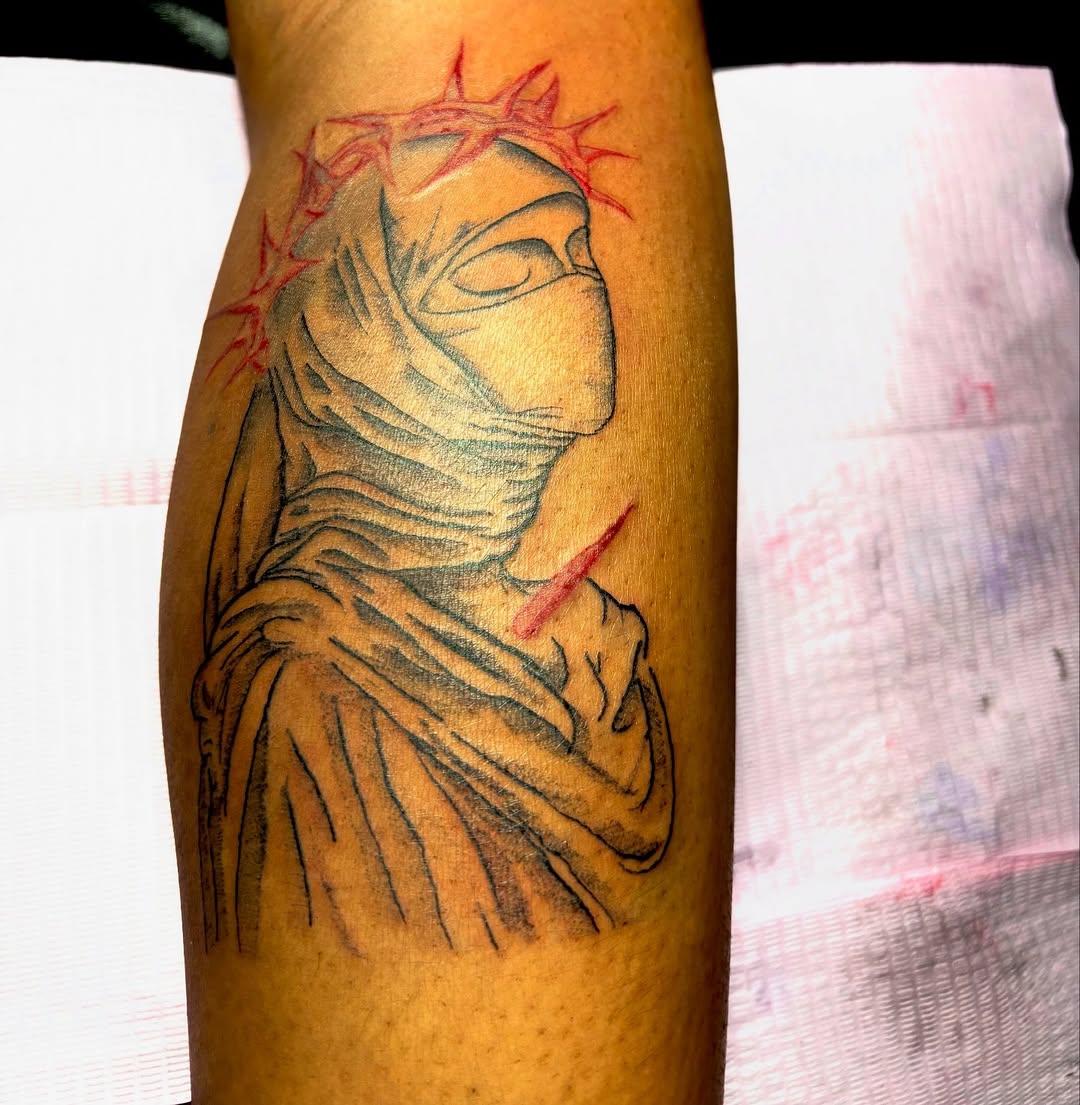Tattoo by @theeartess — black_and_grey
