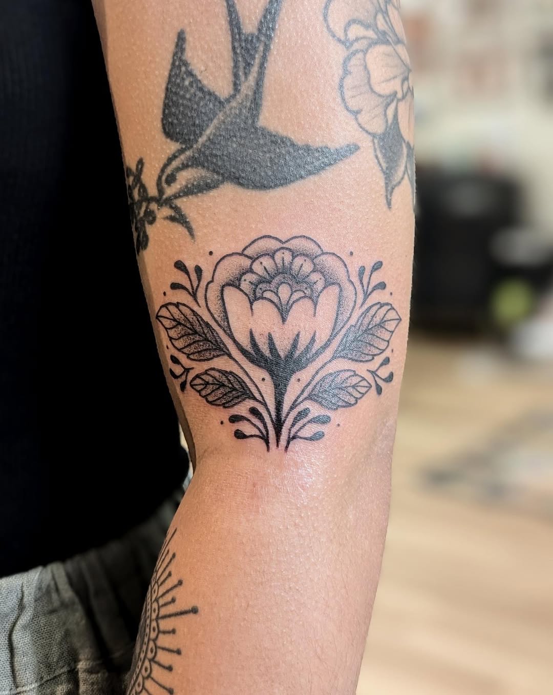 Tattoo by @daniturkeysammie — dotwork