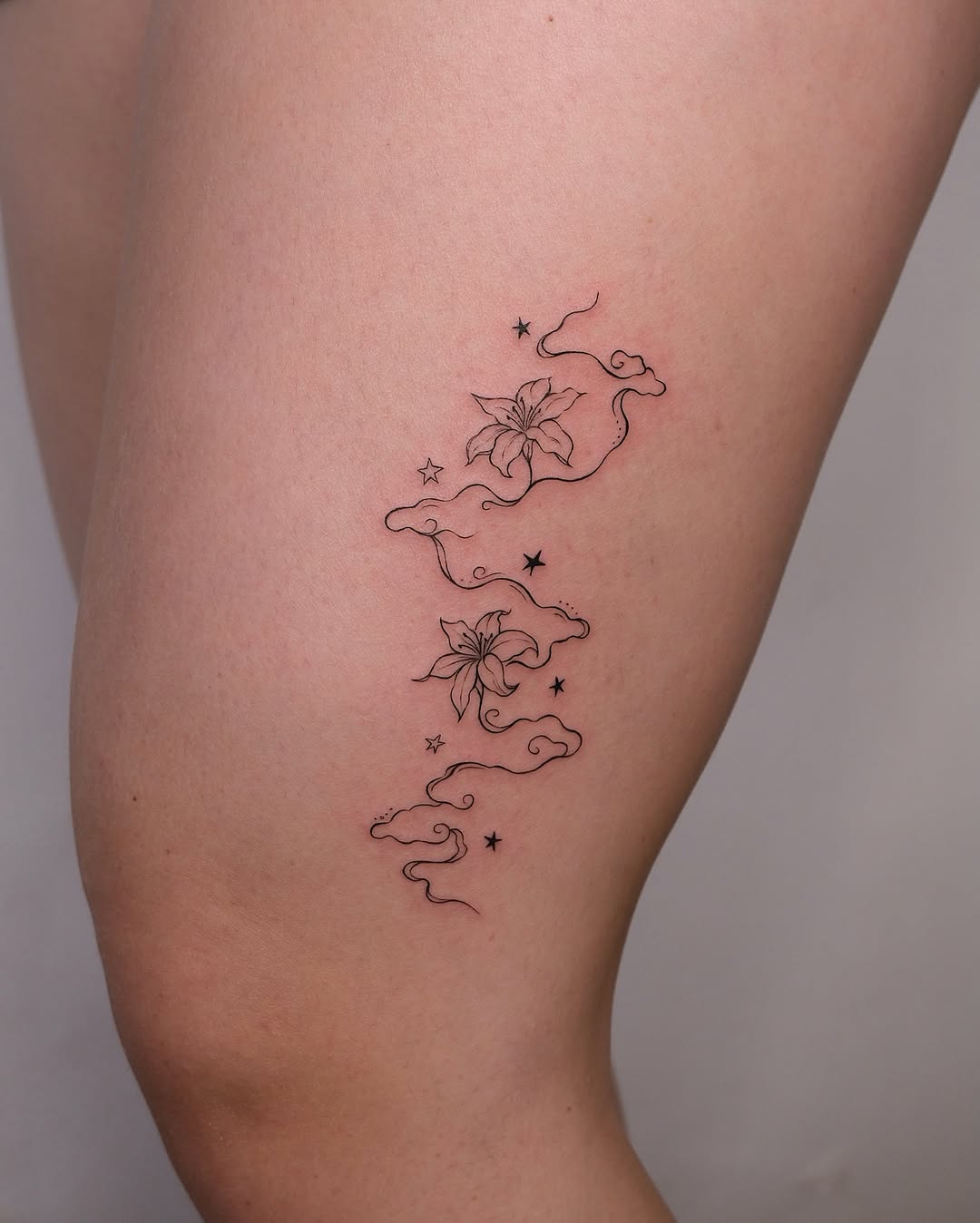 Tattoo by @mu.uutat — fine_line, illustrative