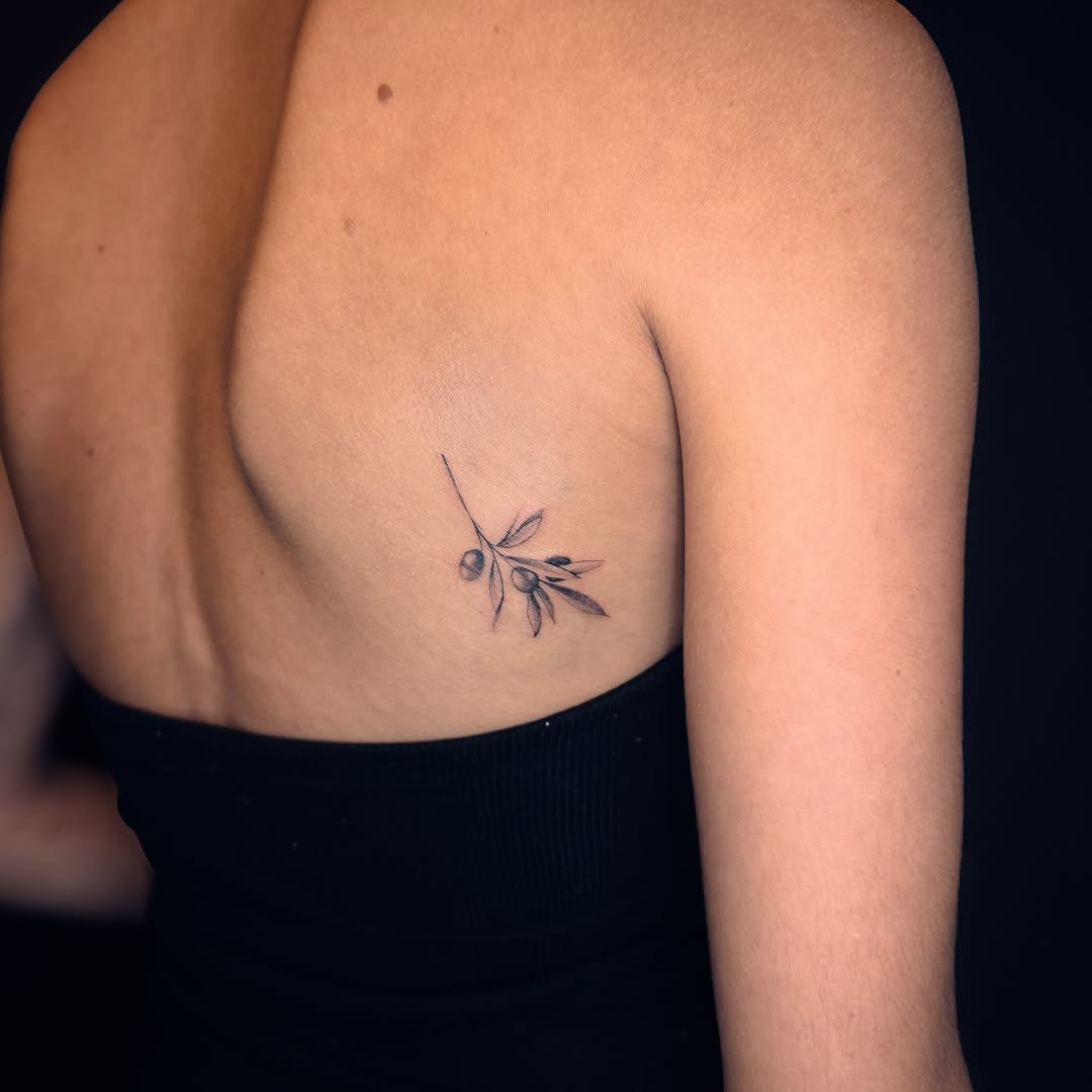 Tattoo by @vu_tattooer — fine_line