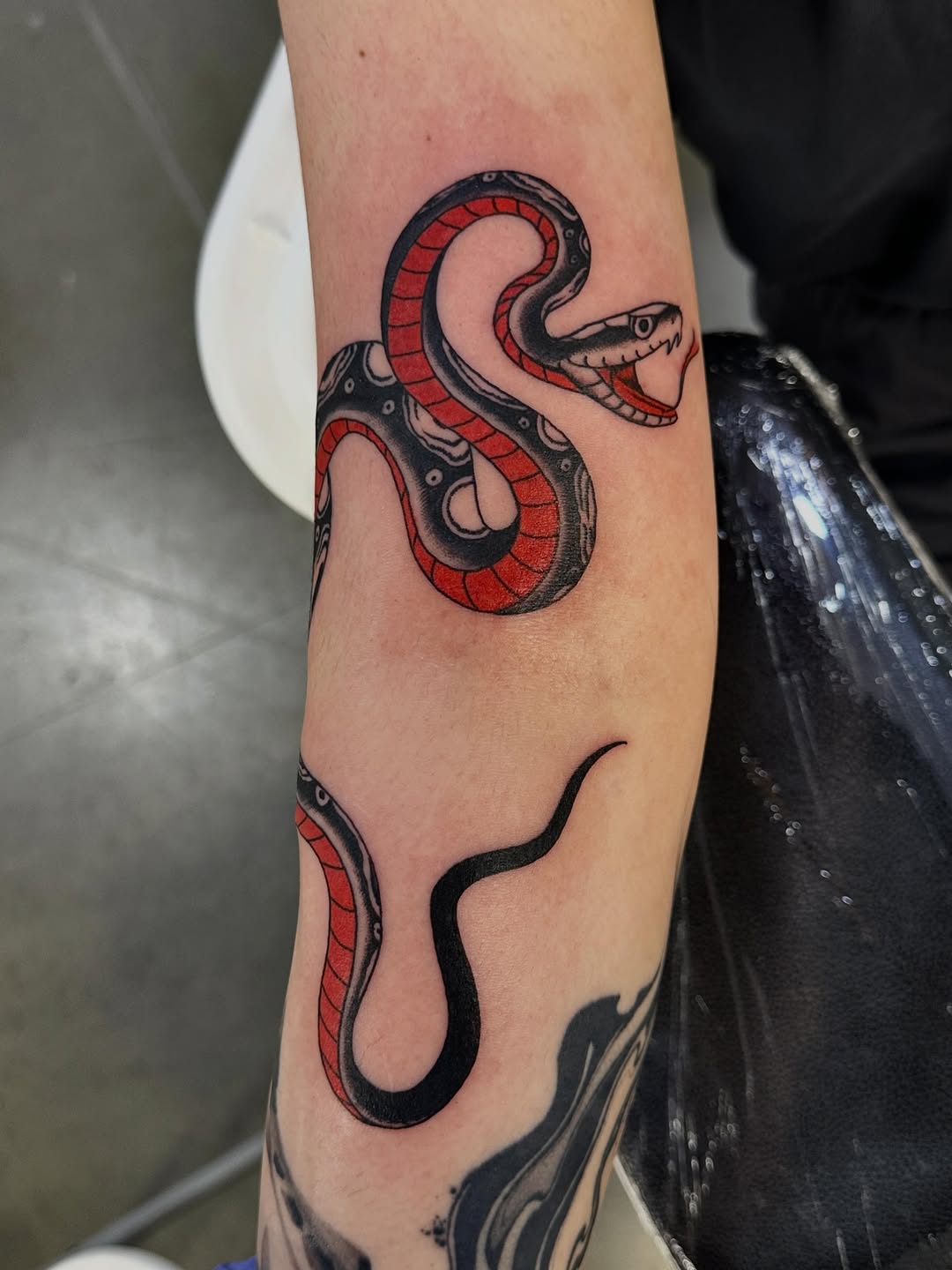 Tattoo by @samavitia — american_traditional