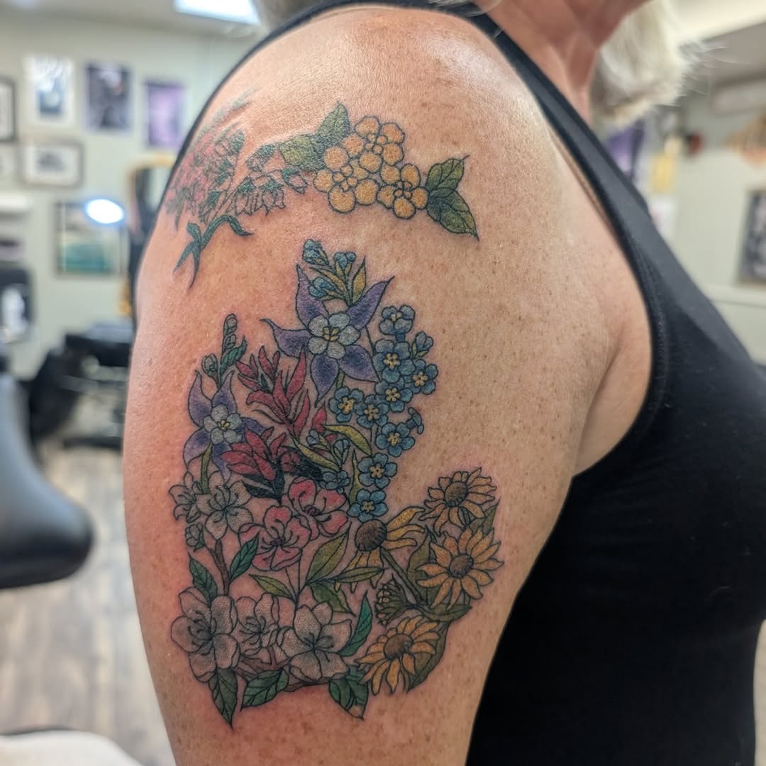 Tattoo by @taliaz_tattoos โ watercolor