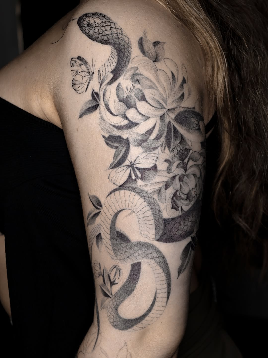 Tattoo by @b__e_a_n__s — black_and_grey