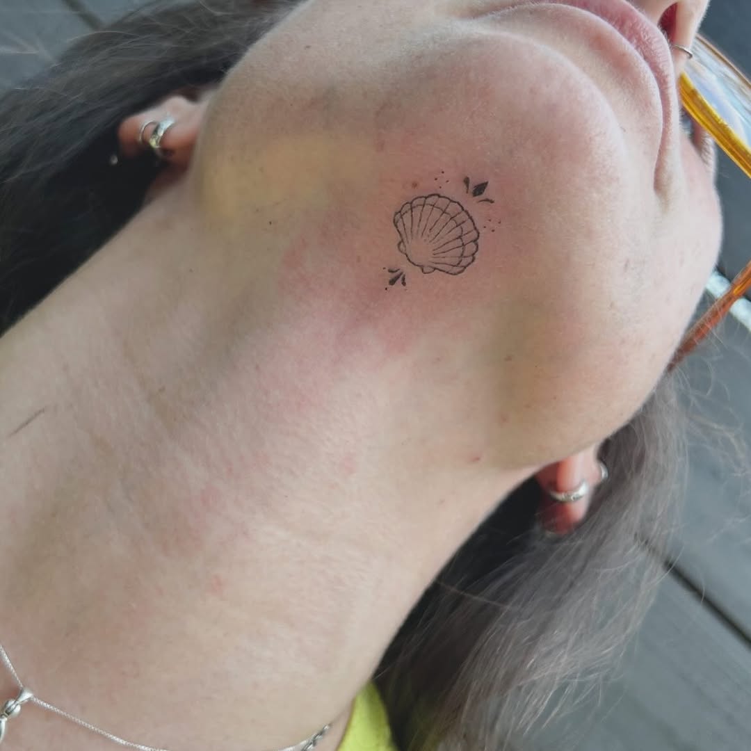 Tattoo by @misskatietattoos β fine_line, minimalist