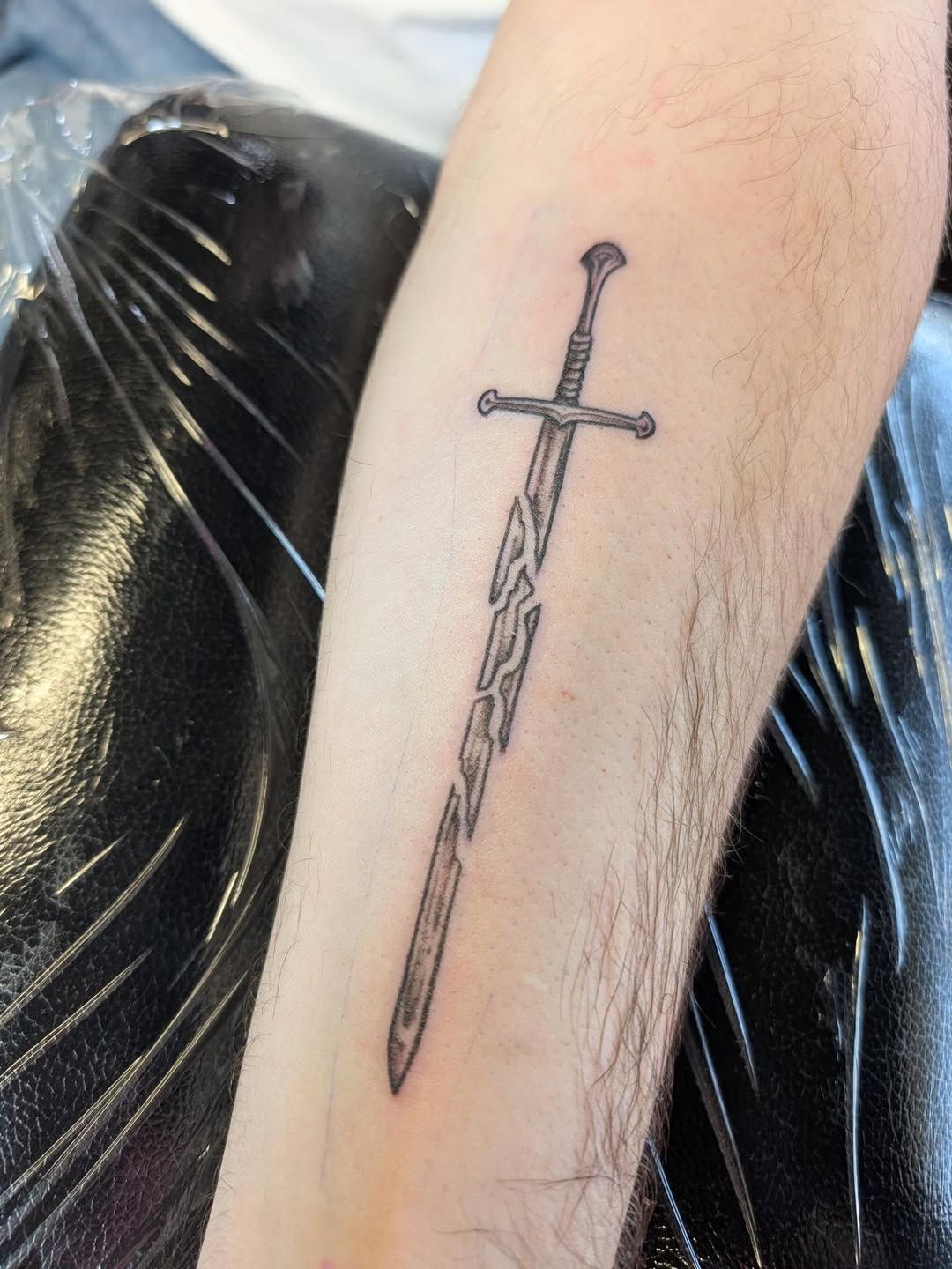 Tattoo by @hearthcreativestudios โ black_and_grey, fine_line
