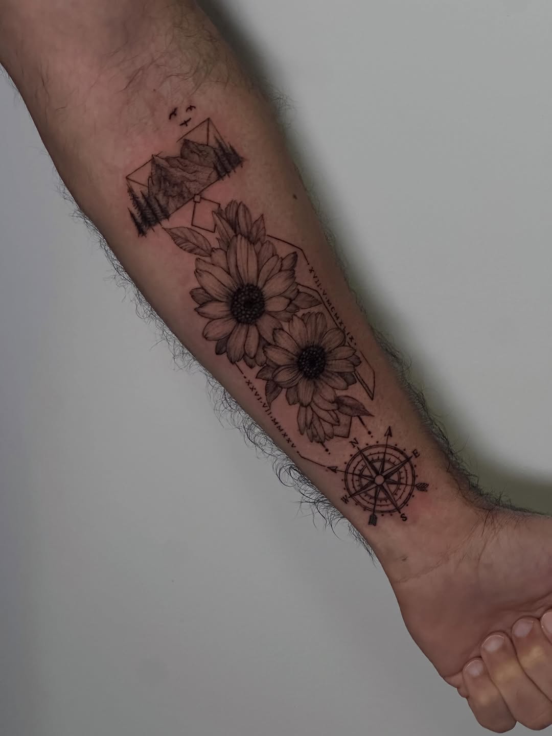 Tattoo by @javier_jimenez_tattoo_ — fine_line, geometric
