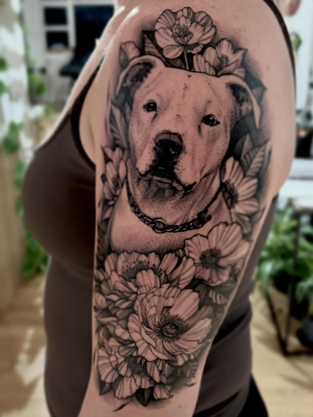 Tattoo by @italoholietattoo — realism, black_and_grey