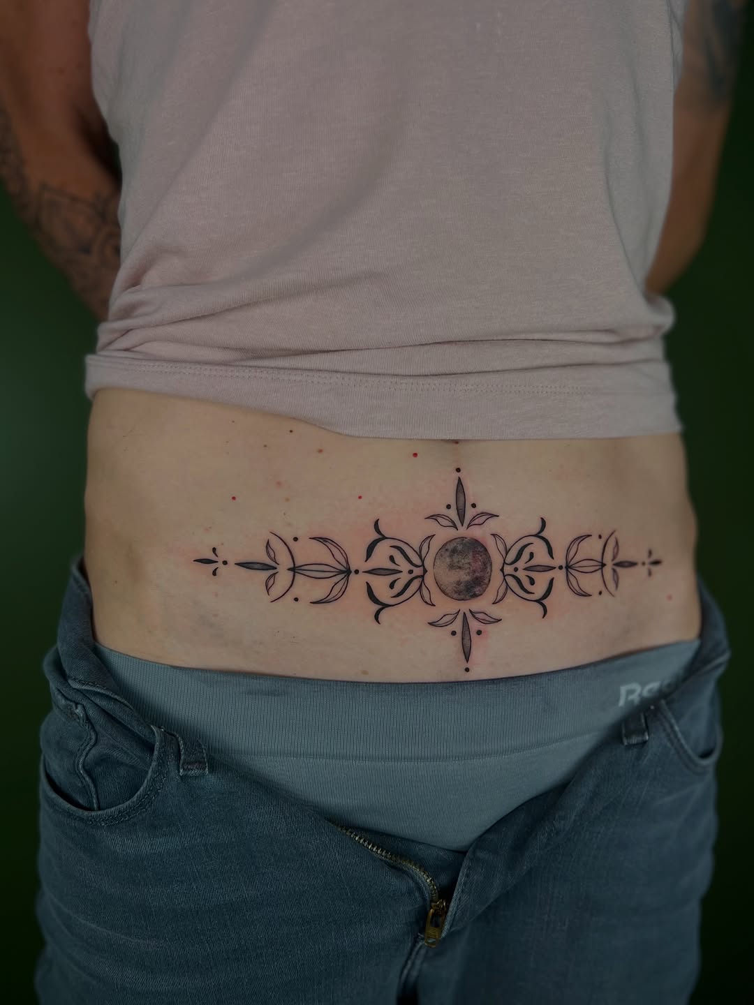 Tattoo by @lexcreotattoos โ fine_line, illustrative