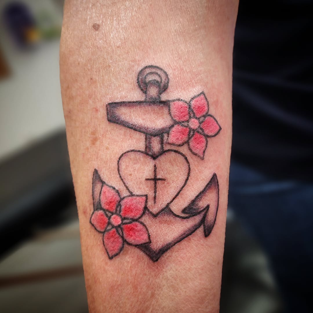 Tattoo by @anntoniettasart — american_traditional