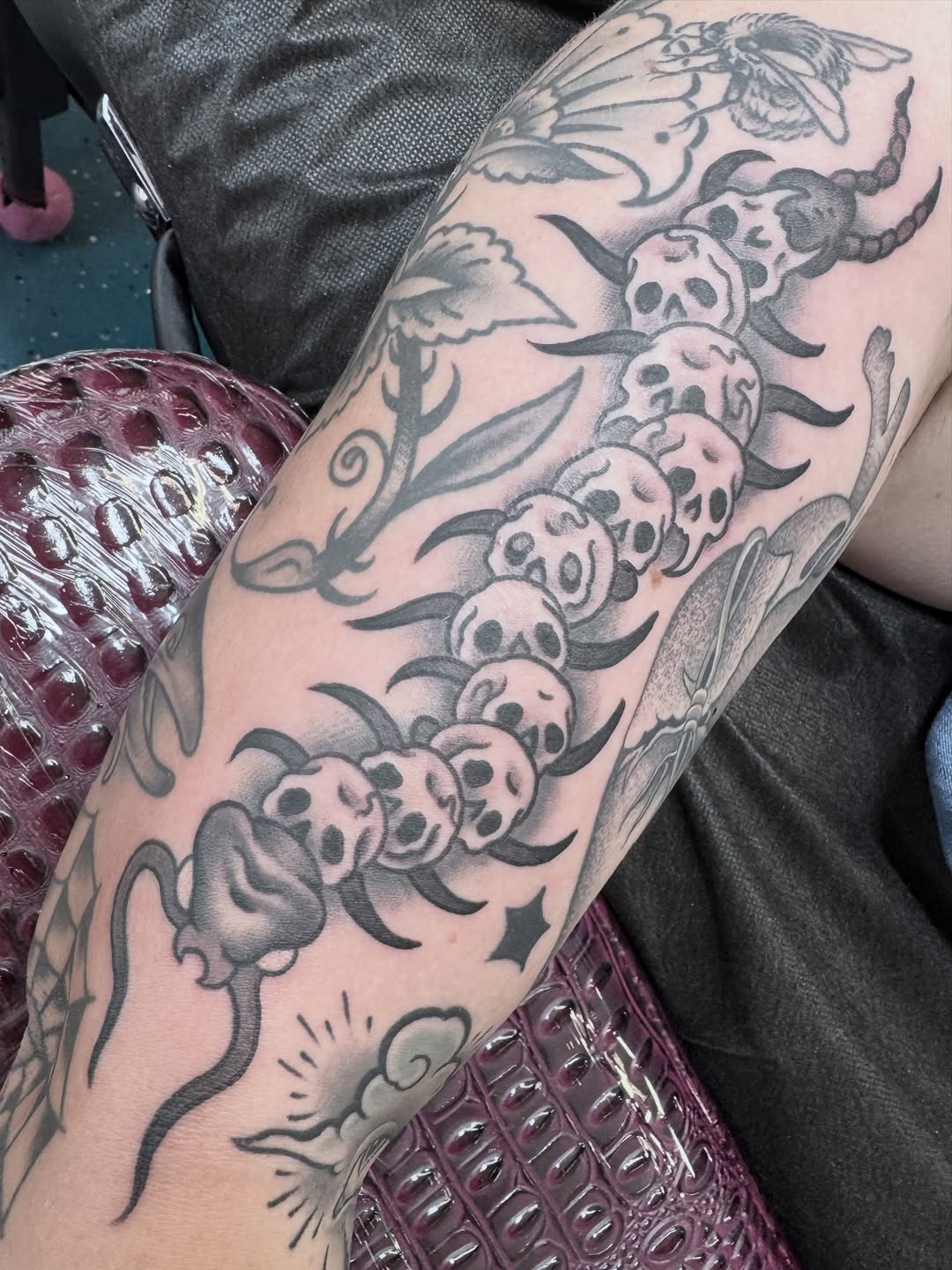 Tattoo by @averagewillie β black_and_grey, dark_realism