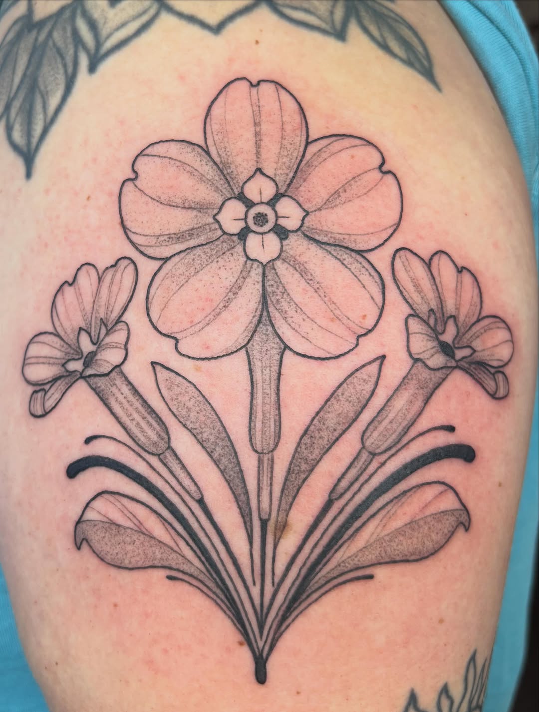 Tattoo by @manicpixietattoos — black_and_grey, fine_line