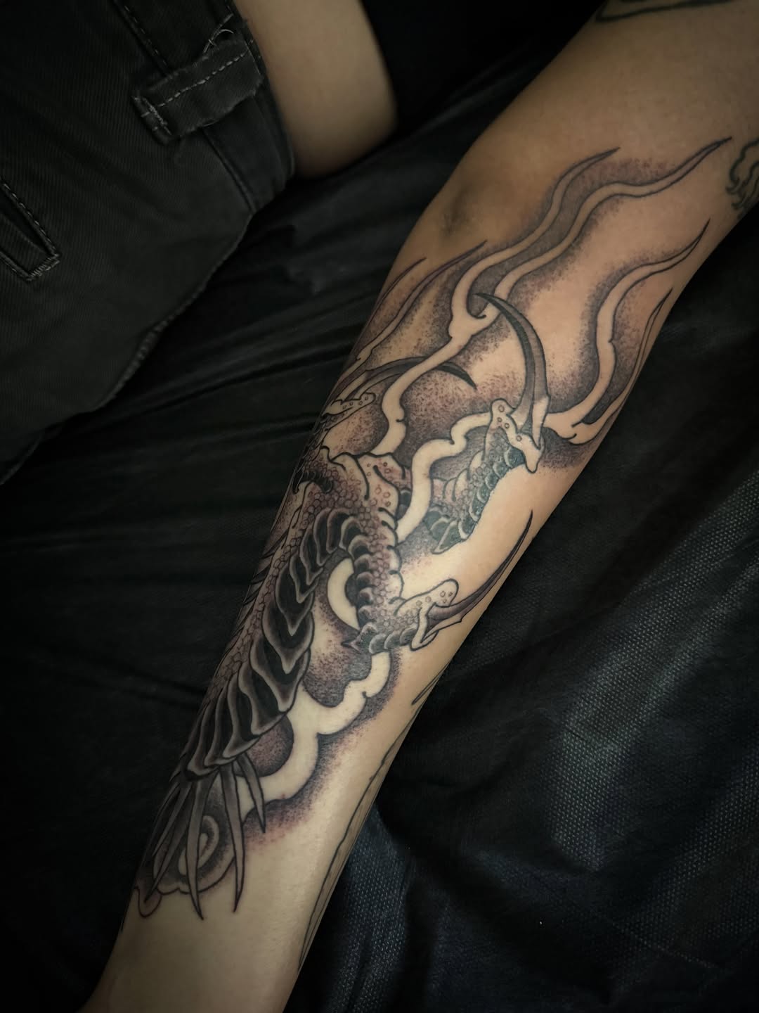 Tattoo by @ladywilson.tattoo โ japanese_irezumi, dotwork