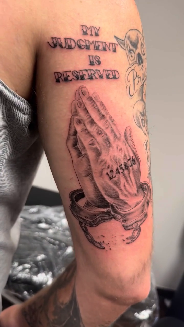 Tattoo by @lil_barbs — black_and_grey