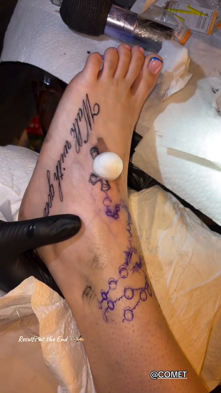 Tattoo by @tatsbycomet — lettering_script, illustrative