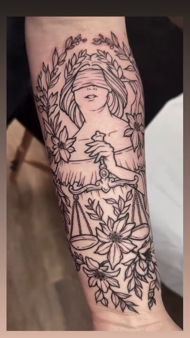 Tattoo by @langdaleart โ illustrative, black_and_grey