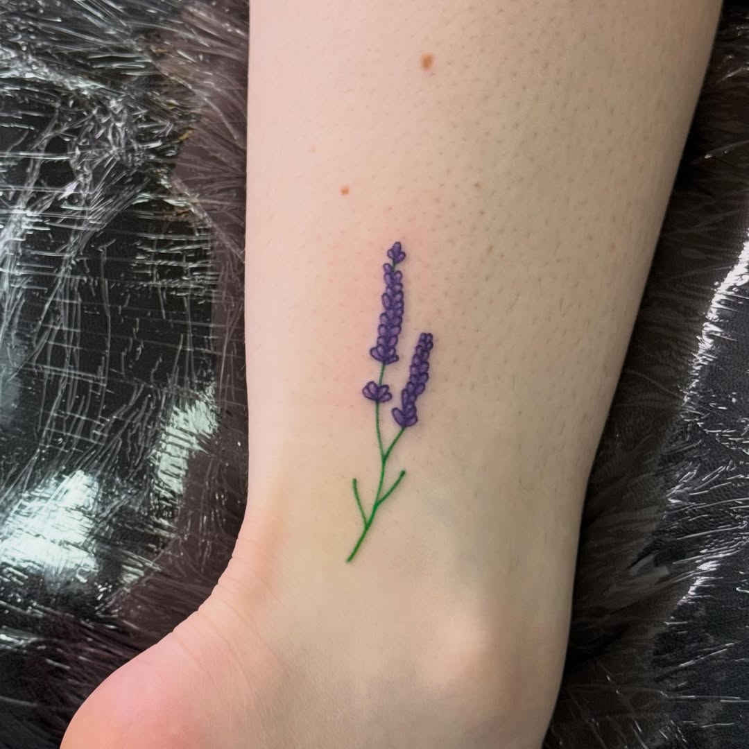 Tattoo by @tattoosbynic03 โ fine_line