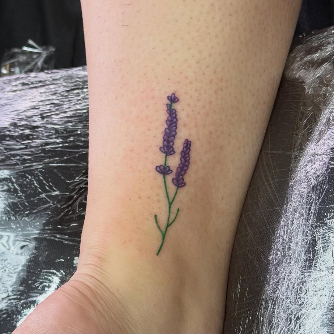 Tattoo by @tattoosbynic03 โ fine_line