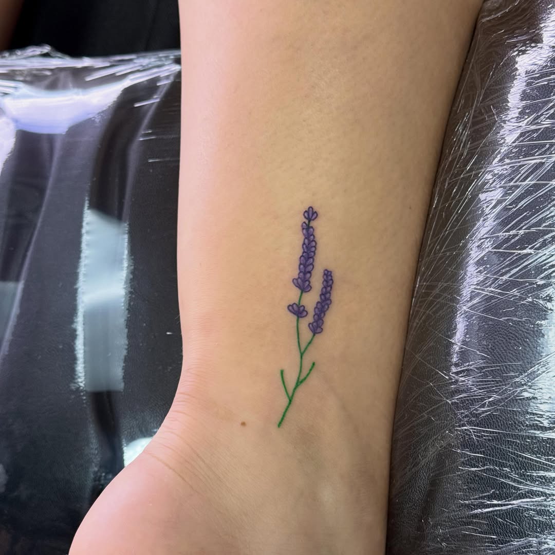 Tattoo by @tattoosbynic03 โ fine_line