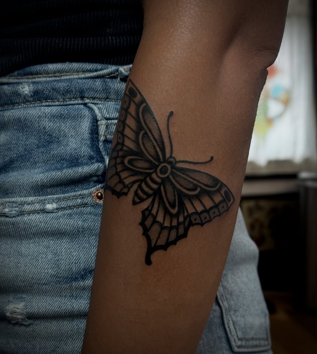 Tattoo by @tatslingingslasher — blackwork