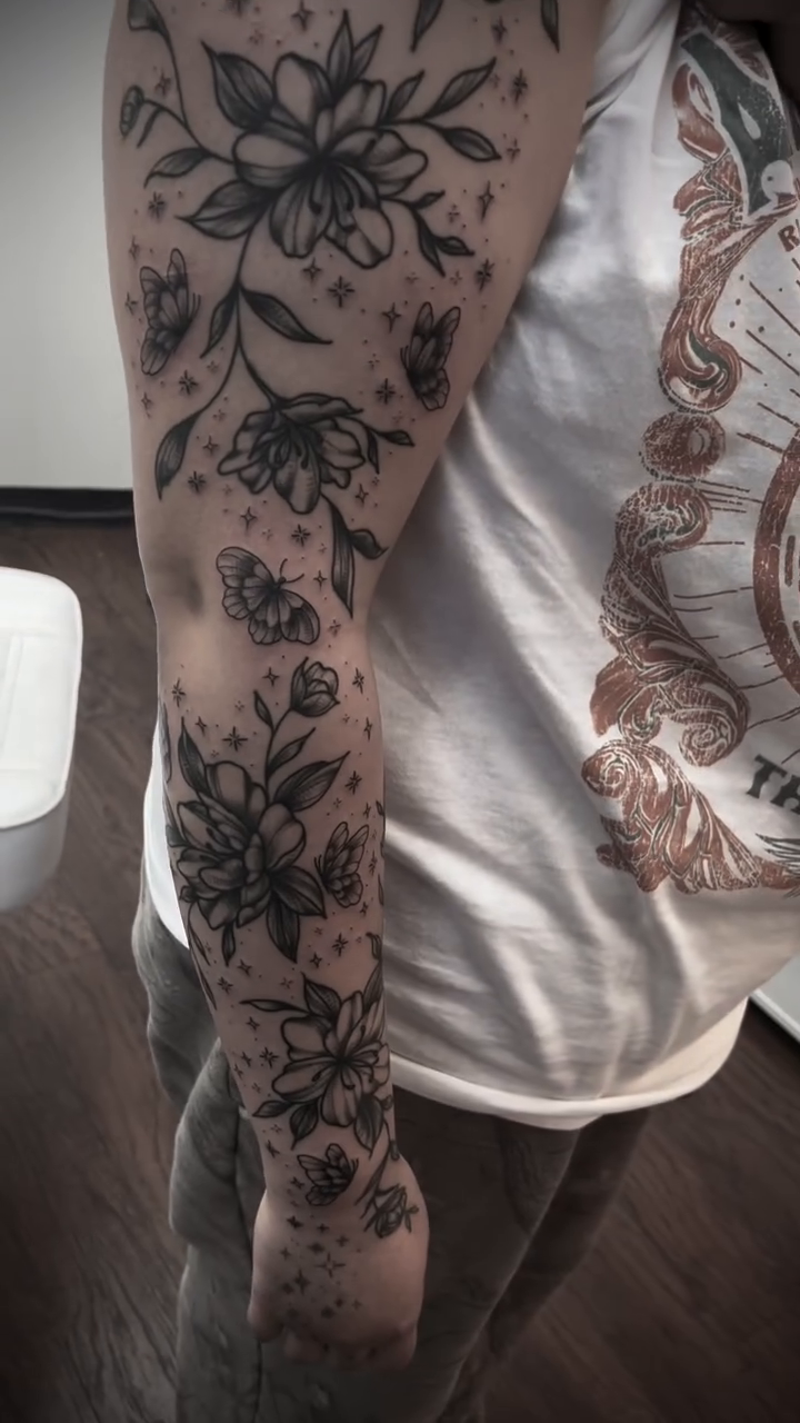Tattoo by @jesscorinnetattoo — fine_line, black_and_grey