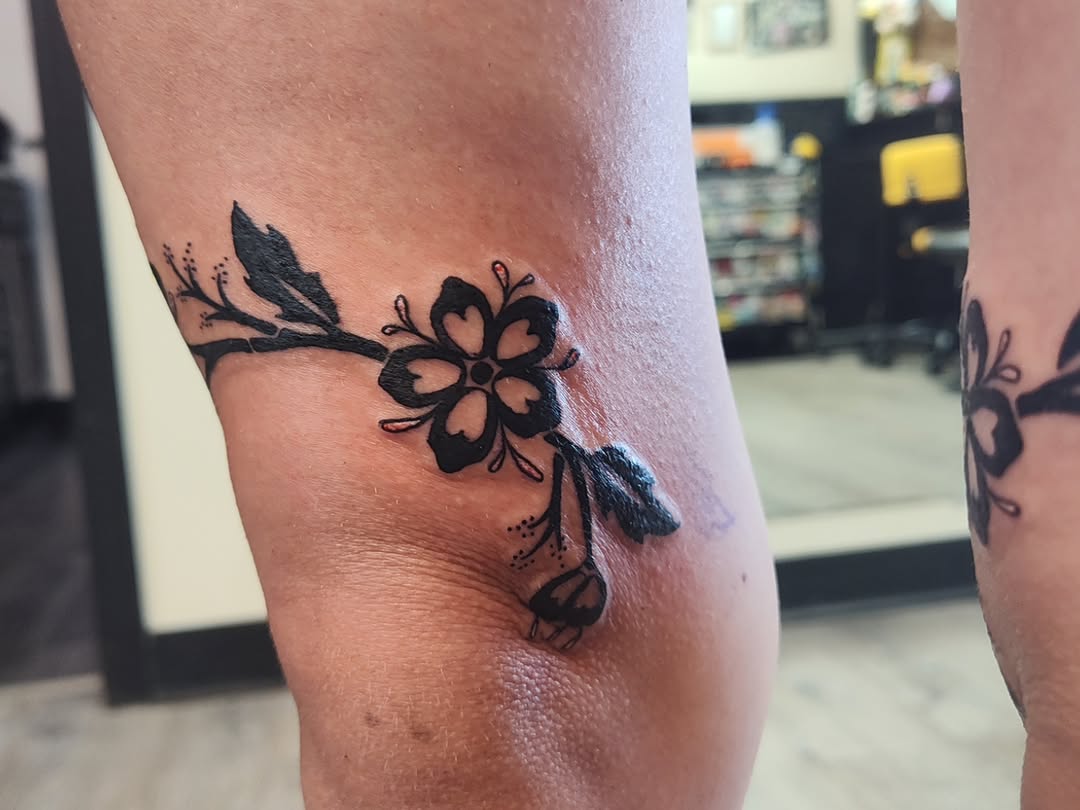 Tattoo by @art_from_planetmercury — illustrative, blackwork