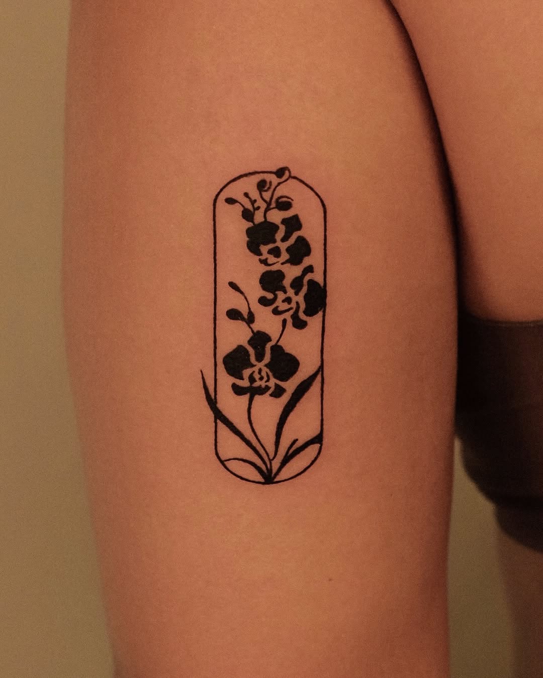 Tattoo by @wabisabi_ttt — illustrative, fine_line