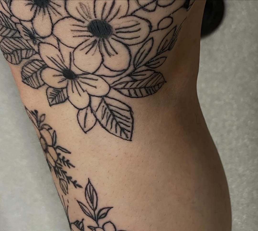 Tattoo by @thefeminine_ink — fine_line