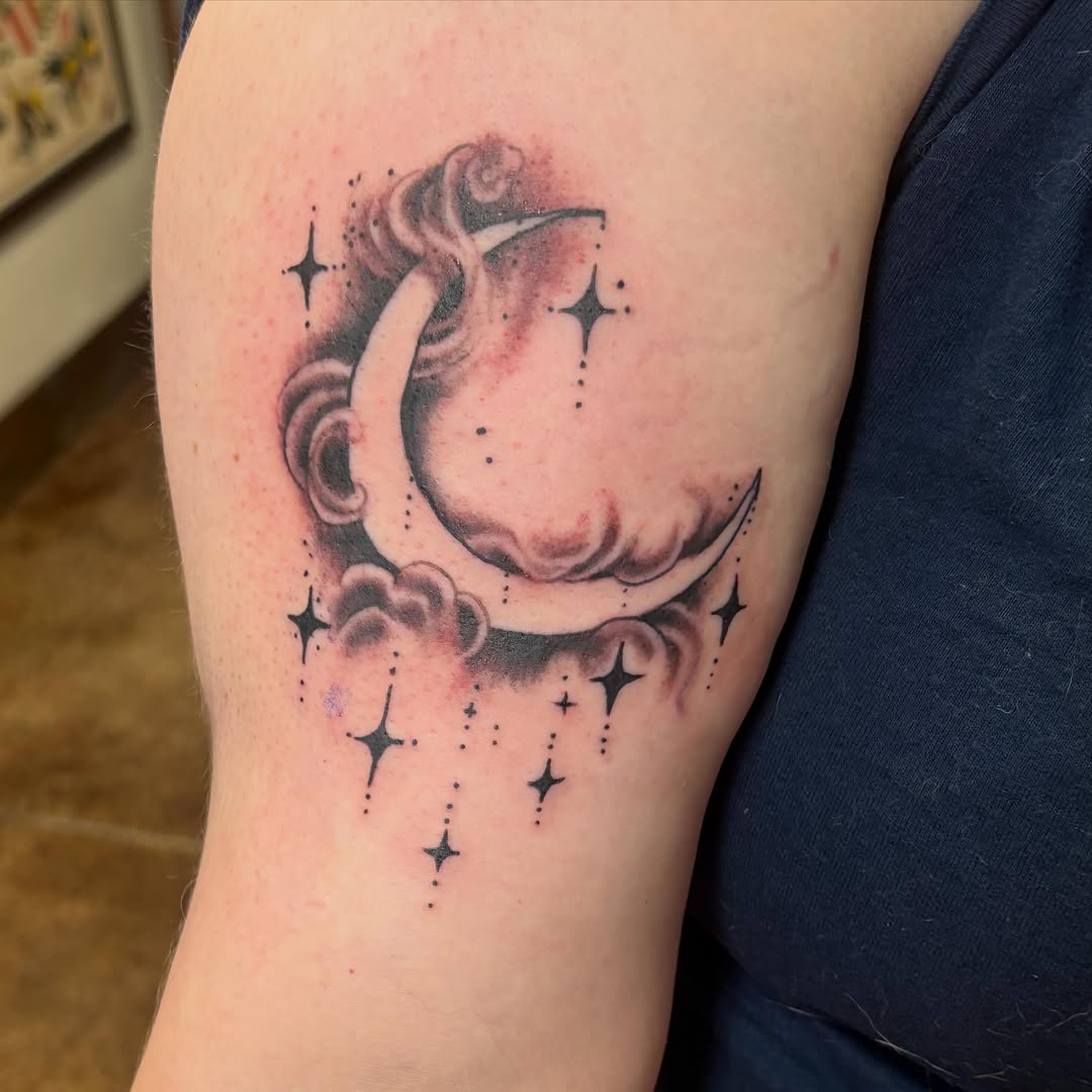 Tattoo by @wwhiterrabbit — dotwork