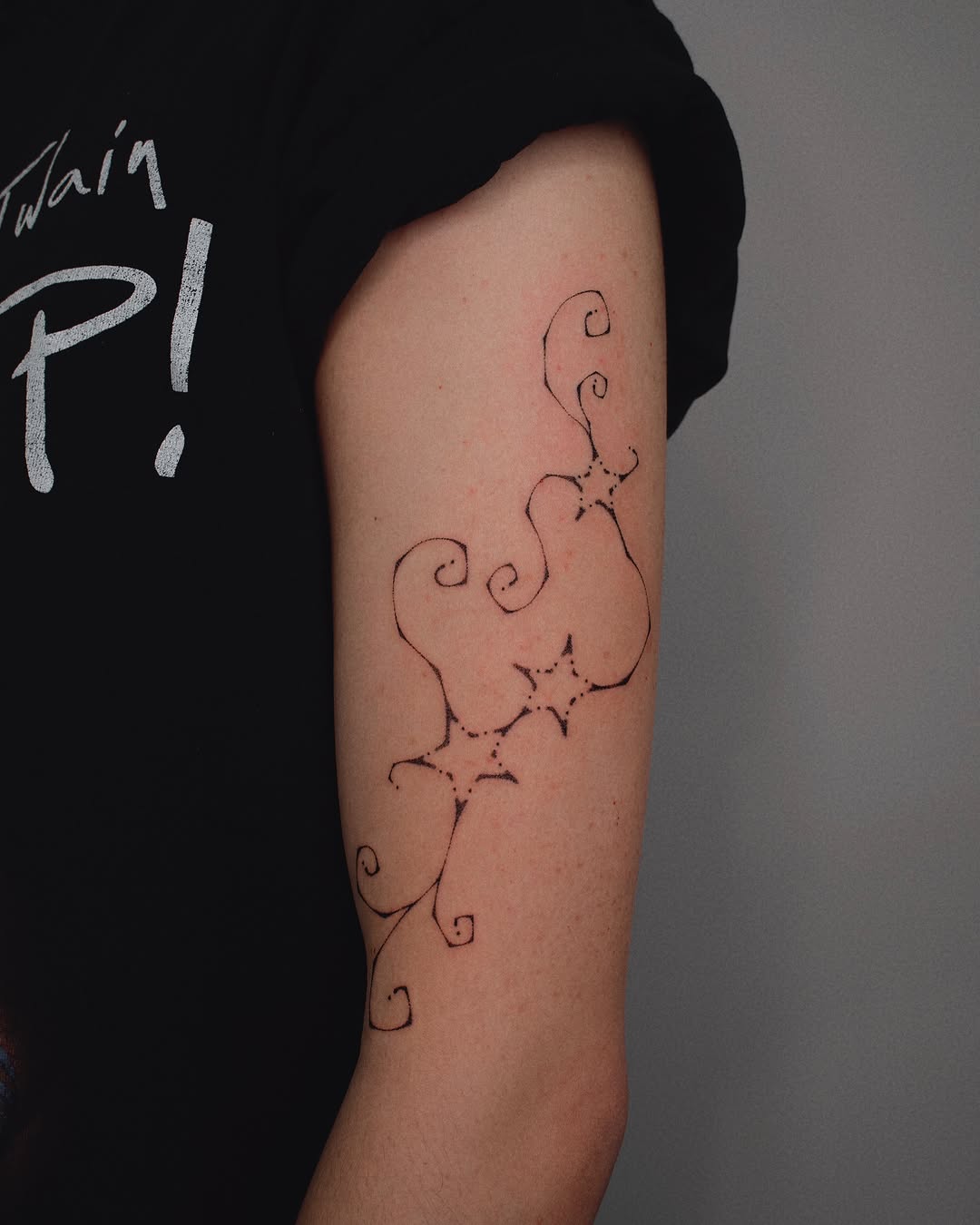 Tattoo by @elsietattoo — fine_line