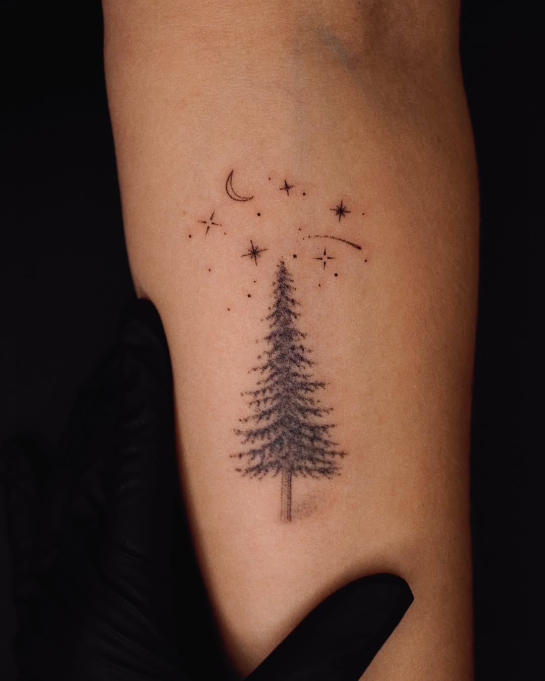 Tattoo by @elsietattoo — fine_line