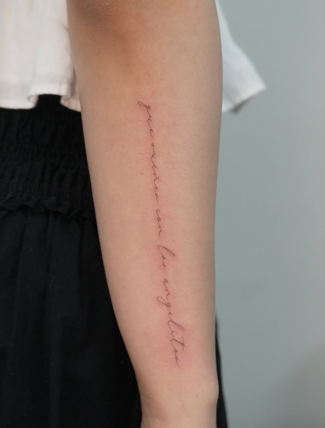 Tattoo by @moni.tattoos β lettering_script, fine_line