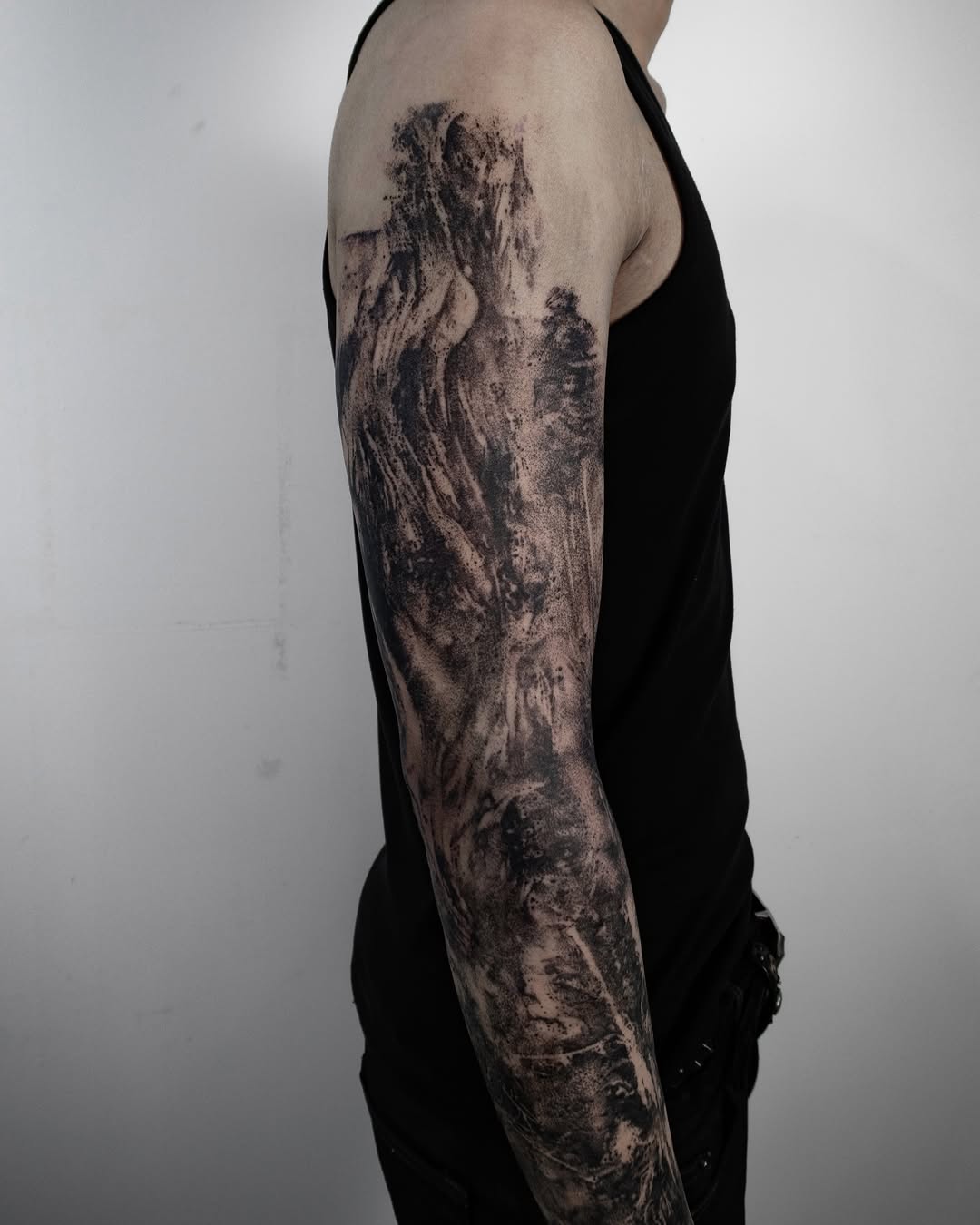 Tattoo by @9ti_________ — black_and_grey, dotwork