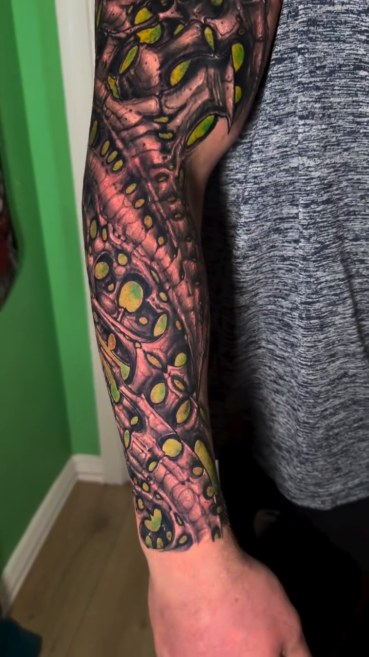 Tattoo by @jleifeste_art — illustrative, dark_realism