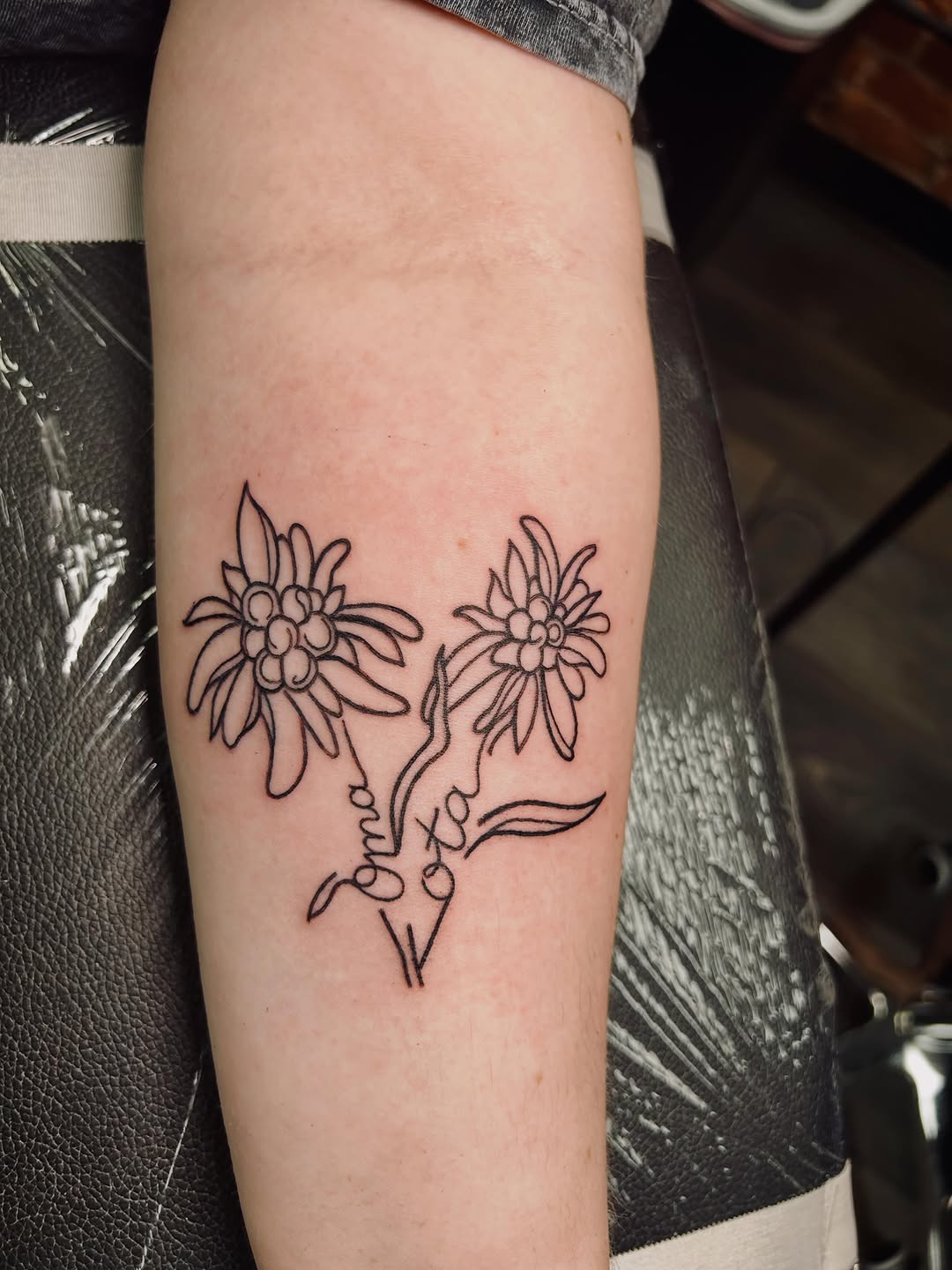 Tattoo by @boylazarustattoo — fine_line, illustrative