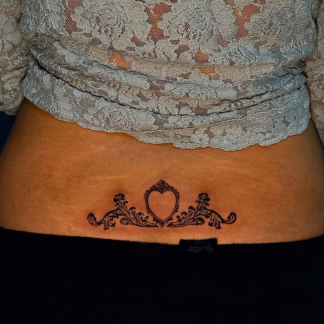 Tattoo by @meliasdolls — fine_line, ornamental