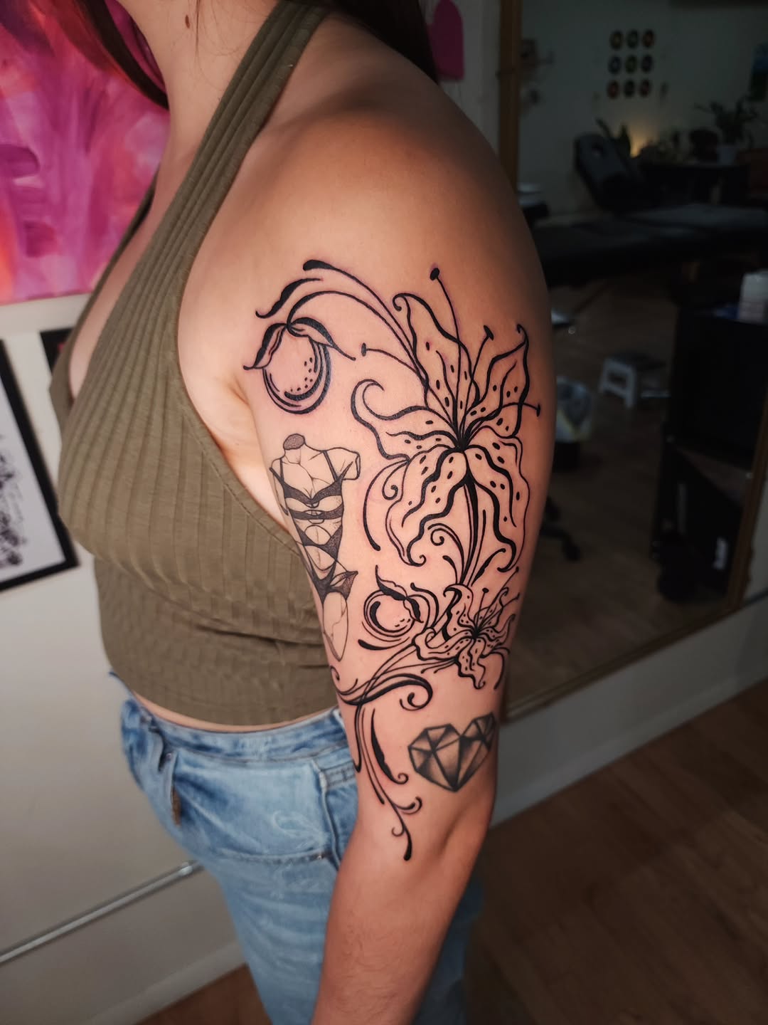 Tattoo by @maxinestewart — illustrative, blackwork