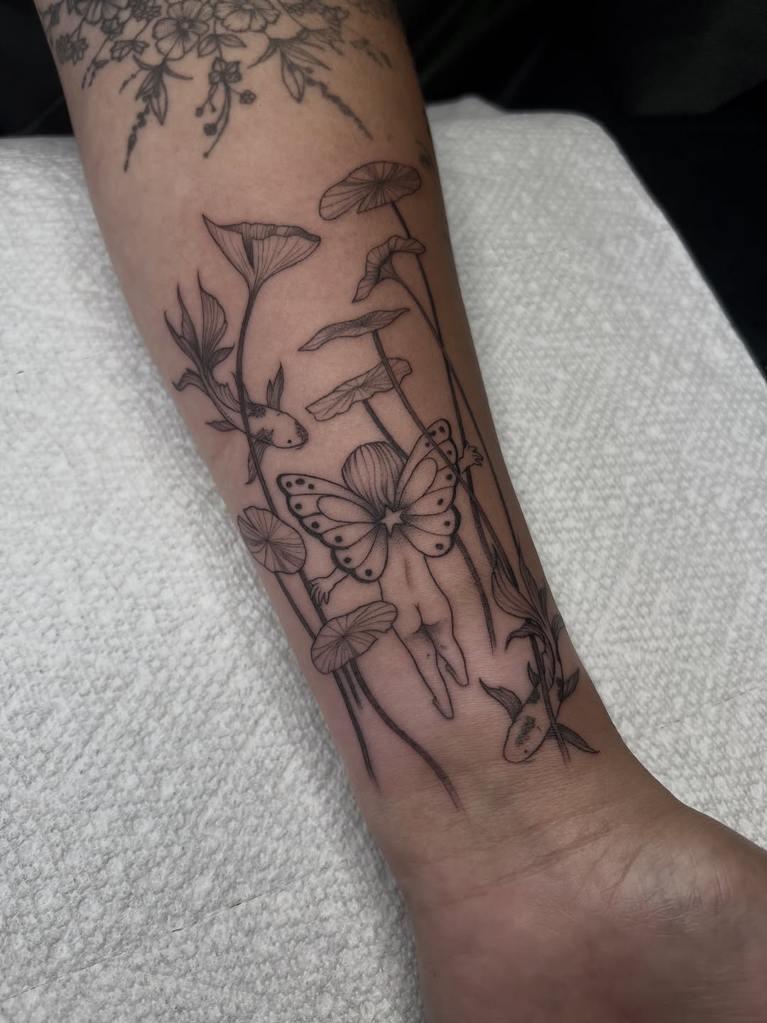 Tattoo by @hannahkaytattoos — illustrative, fine_line