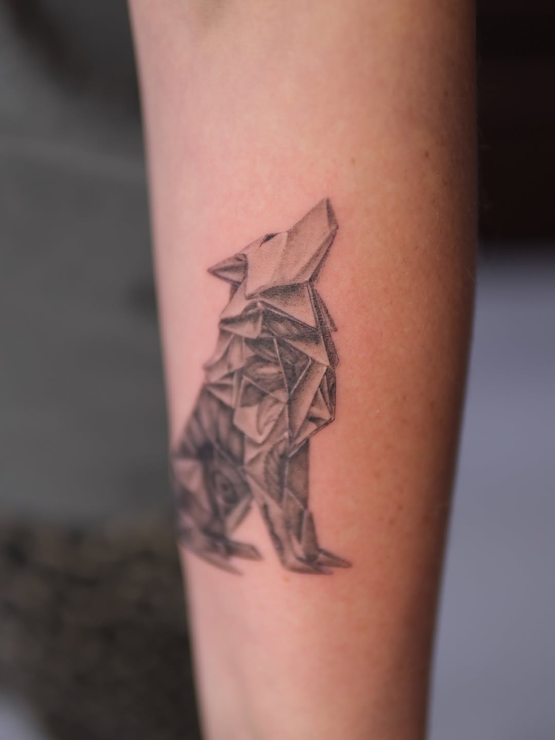 Tattoo by @alinasovina.tattooing โ geometric, black_and_grey