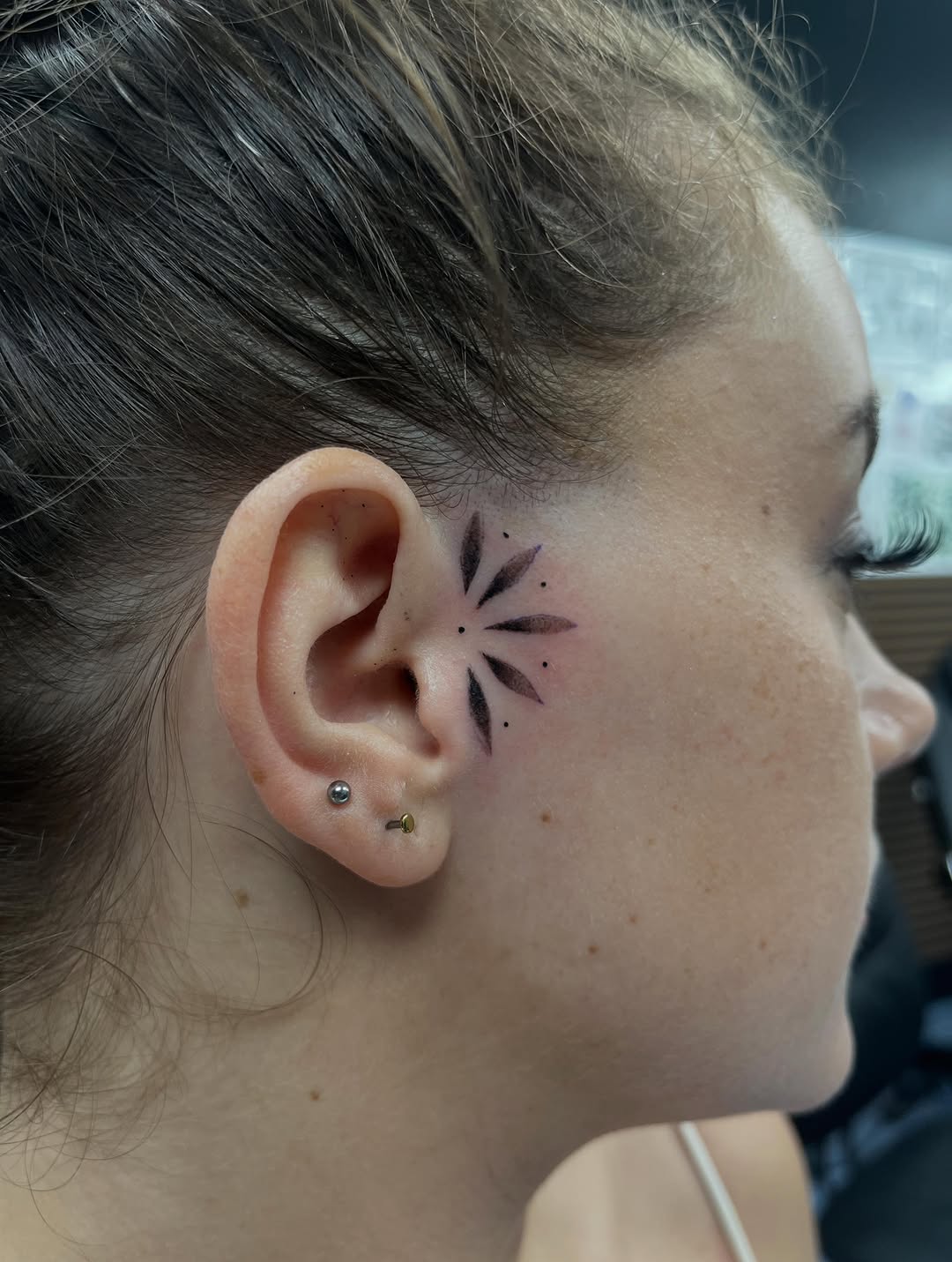 Tattoo by @artinjections667 — fine_line, minimalist