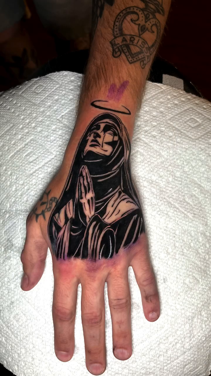 Tattoo by @chucky.tattooz โ blackwork, illustrative