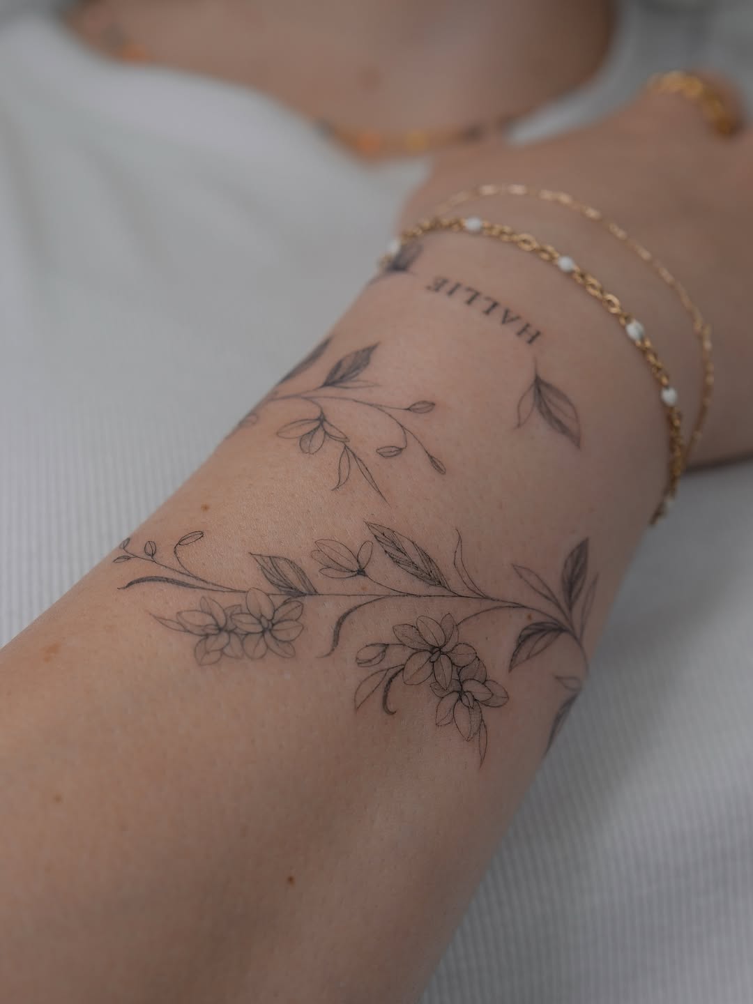 Tattoo by @naughty_rabbit_tattoo — fine_line